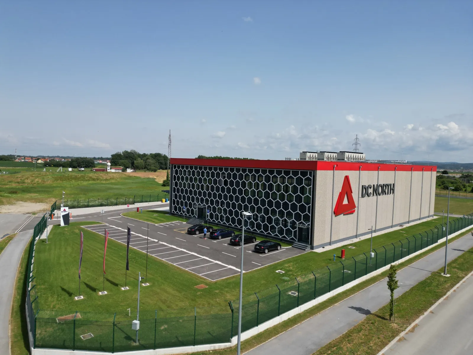 Financial supervision for a data centre